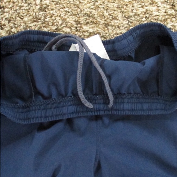 Nike shorts - Picture 4 of 5